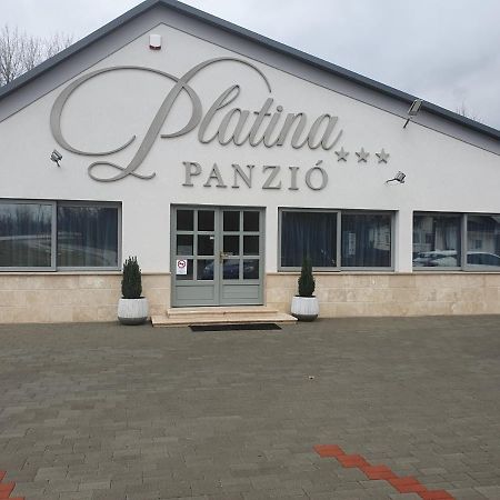 Bed and Breakfast Platina Panzio*** Újhartyán Exteriér fotografie