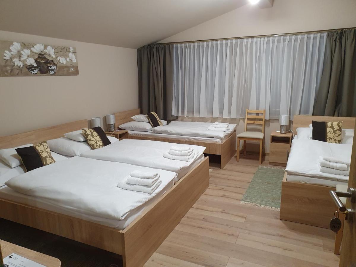 Bed and Breakfast Platina Panzio*** Újhartyán Exteriér fotografie